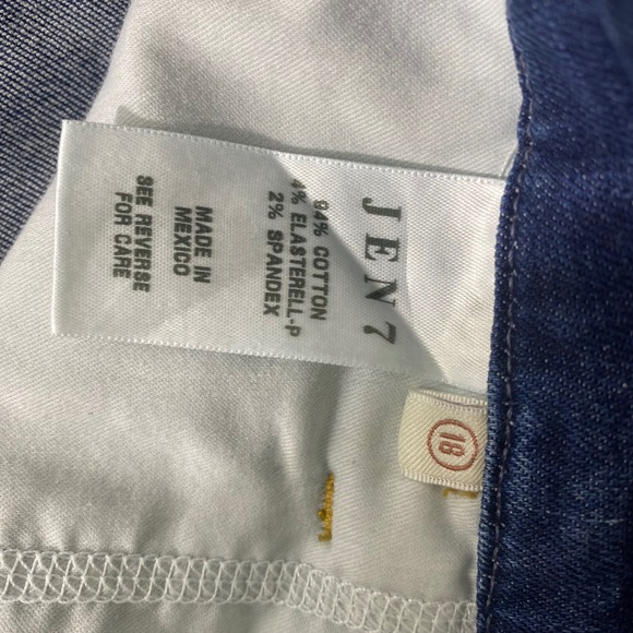 JEN7 7 For All Mankind Slim Boyfriend Jeans Cuffed Cropped Medium Wash Size 18 - Picture 10 of 12